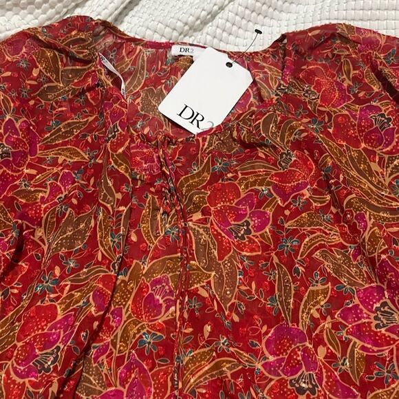 NWT- DR2 - M - Picture 3 of 9